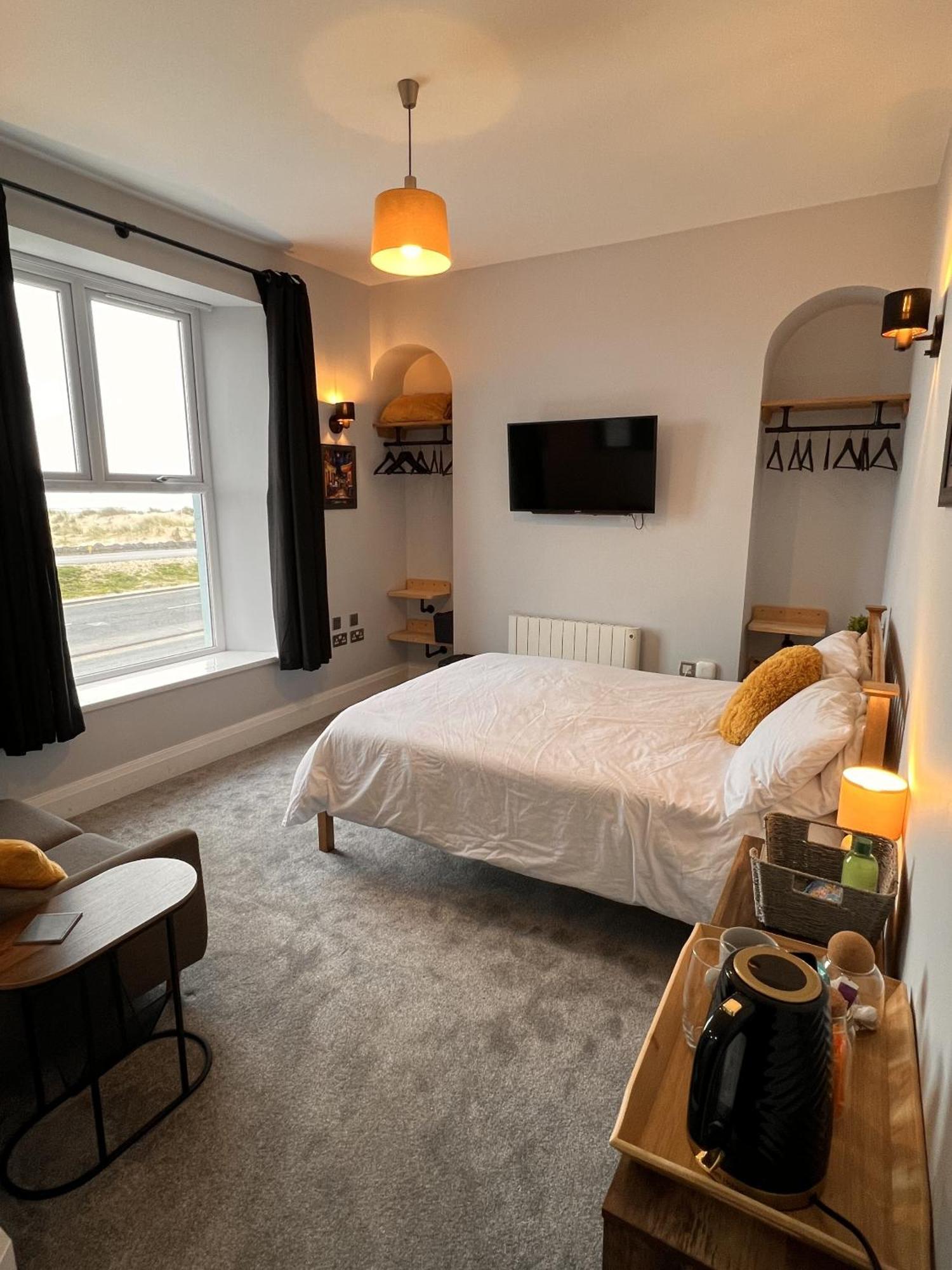 Hoopers Sandy Beach Guest Rooms Swansea Ruang foto