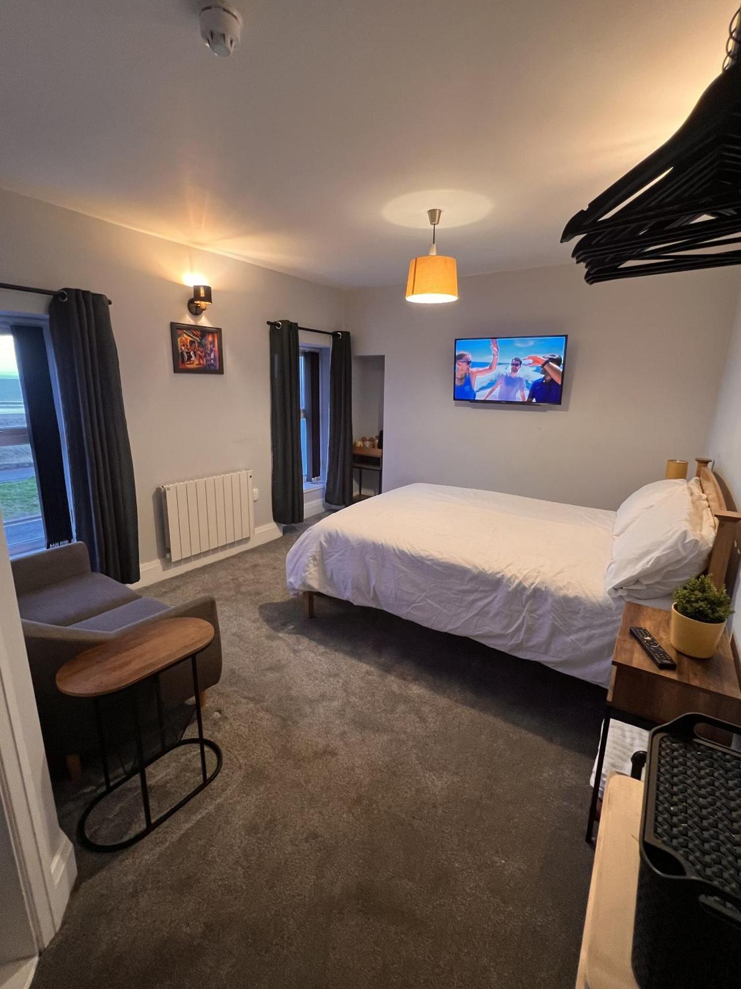 Hoopers Sandy Beach Guest Rooms Swansea Bagian luar foto